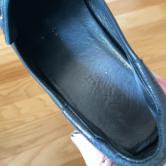 Gucci Hysteria Crest Loafers - Picture 3 of 7